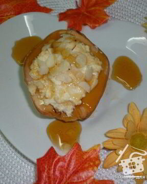 Фаршированная айва — творогом с кокосом и миндалем