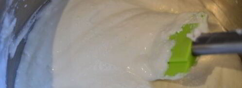 бархатная галета с творожным кремом и ягодами. Шаг 7