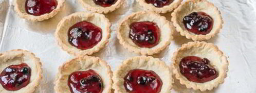 корзиночки с белковым кремом. Шаг 21