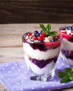 Крем из черники с ванильным соусом