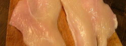 куриные грудки, фаршированные крем-чизом филадельфия, фетой и ароматными травами. Шаг 2