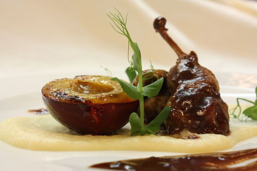 Рецепт перепелка запеченная со сливовым соусом и кремом из пастернака