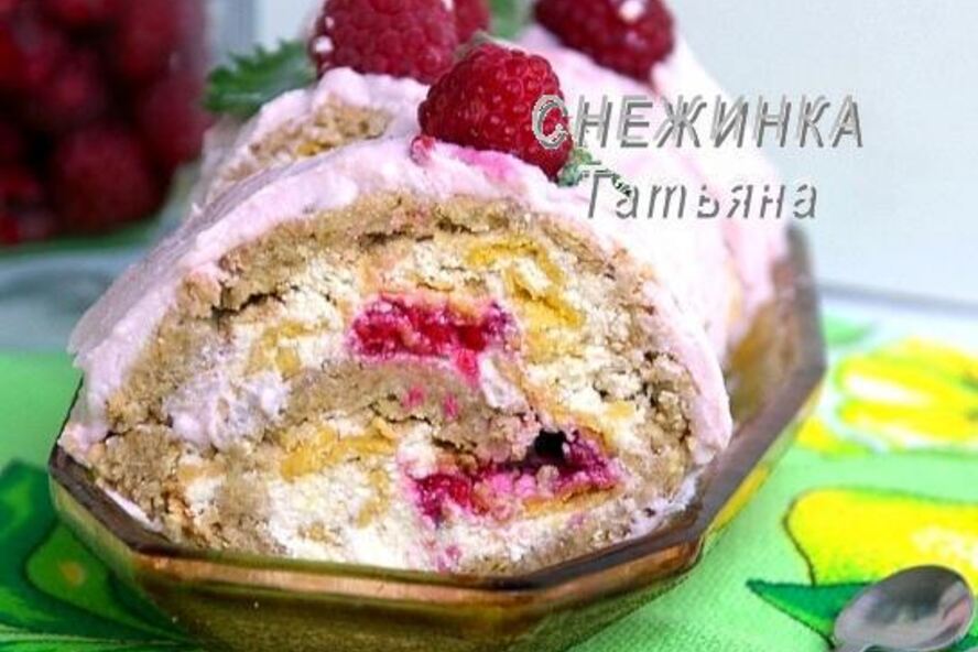 Рецепт рулет из овсяных хлопьев с творожно-малиновой начинкой и кремом