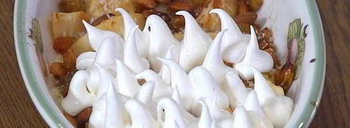 яблочные дольки под белковым кремом. Шаг 11