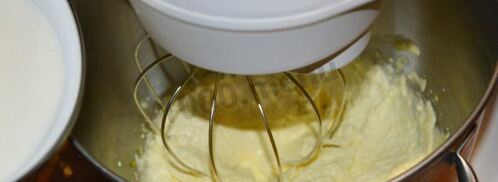 домашнее мороженое с малиновым соусом. Шаг 5