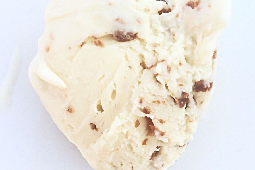 Рецепт мороженое с бейлисом, бренди и крошкой молочного шоколада