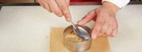 легкий мусс с клюквенно-медовым соусом. Шаг 2