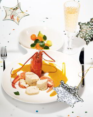 Рыбный мусс с мясом и соусом из лобстера