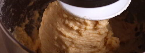 кулич с изюмом, цукатами и вяленой клюквой. Шаг 8