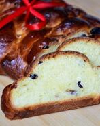 Пасхальная булка с изюмом