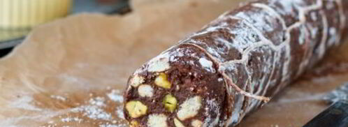 шоколадная колбаса с ромом и фисташками. Шаг 17