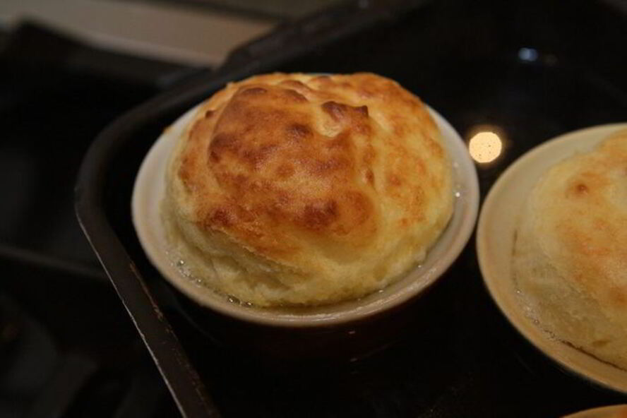 Рецепт сырное суфле c пряностями