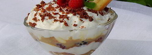 десерт в стиле тирамису с малиной и ежевикой. Шаг 6