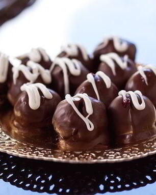 Вишня в шоколаде с коньяком