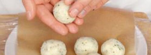 фрикадельки из трески с йогуртовым соусом. Шаг 5