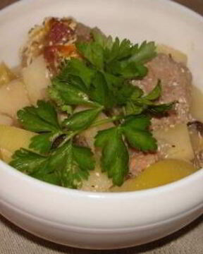 Картофель с фрикадельками