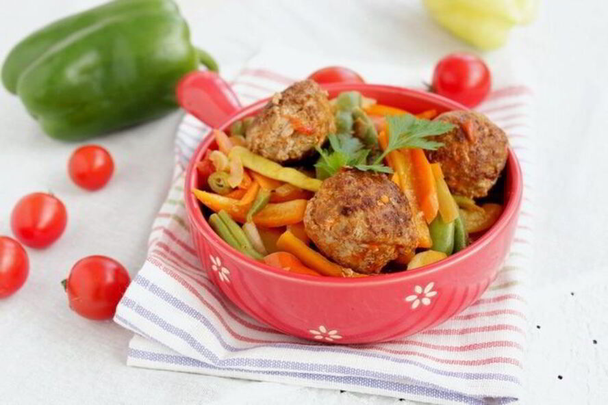 Рецепт соте со стручковой фасолью и фрикадельками