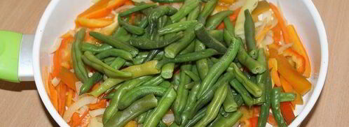 соте со стручковой фасолью и фрикадельками. Шаг 3