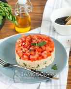 Гарнир из кускуса с помидором