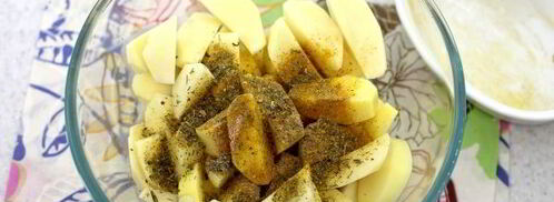 картофель по-деревенски в мультиварке. Шаг 6