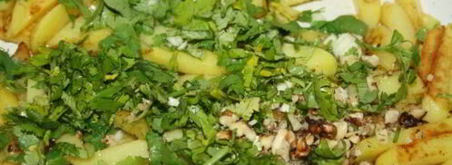 картофель с грецким орехом, кинзой и чесноком. Шаг 4