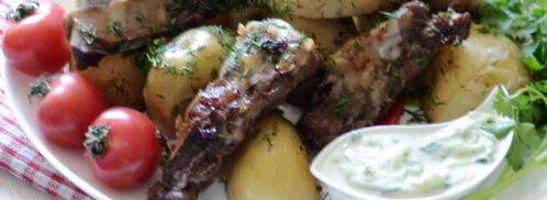 картошка с ребрышками в имбирно-медовой глазури с соусом цацики. Шаг 7