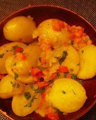 Отварной картофель с горчичной заправкой