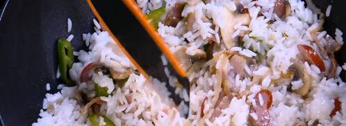 пряный рис с яйцом и беконом. Шаг 10