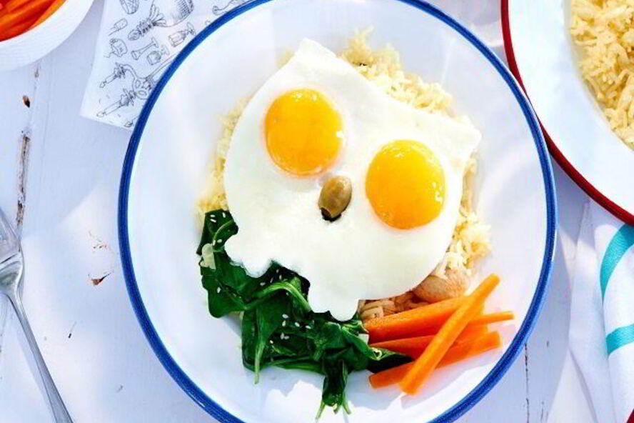 Рецепт рис с индейкой и жаренным яйцом