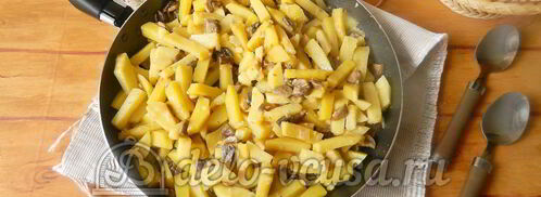 жареная картошка с шампиньонами. Шаг 9