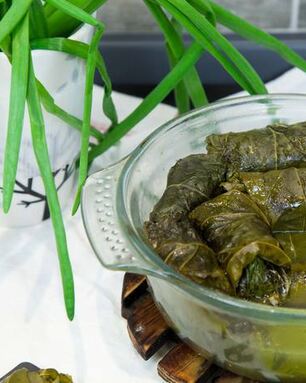 Долма с индейкой и кускусом