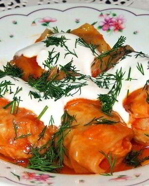 Голубцы в капустных листьях