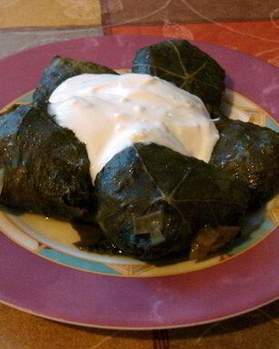 Голубцы в виноградных листьях