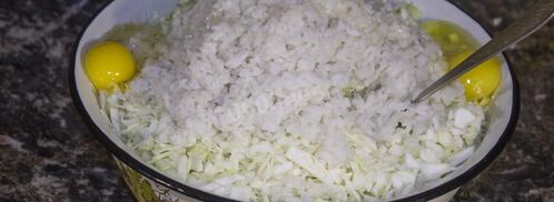 ленивые голубцы в духовке в сметанном соусе. Шаг 8