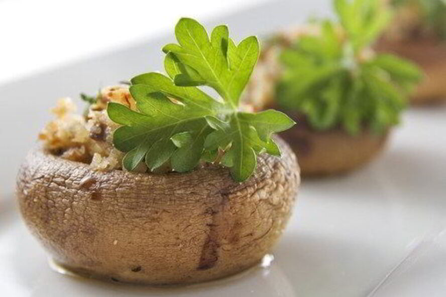 Рецепт грибы, фаршированные рикоттой и луком