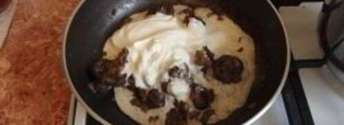 грибы, тушенные со сливками. Шаг 3