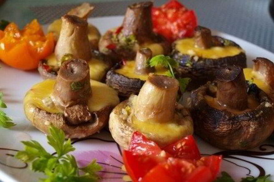Рецепт острые шампиньоны с сыром из духовки