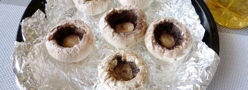 шампиньоны, фаршированные чечевицей. Шаг 4