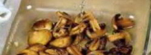 шампиньоны с кедровыми орешками. Шаг 2