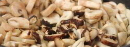 шампиньоны в горшочках. Шаг 7