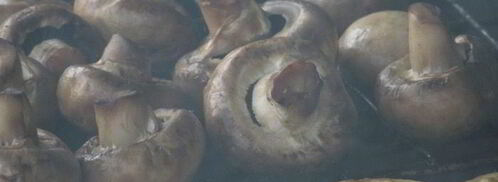 шампиньоны, запеченные на мангале. Шаг 2