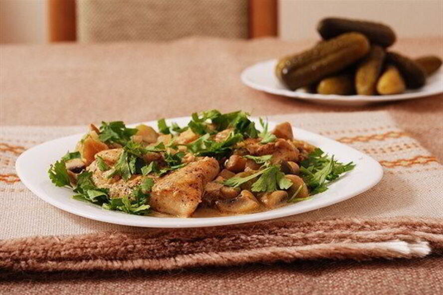 Рецепт тушеные грибы в винном соусе