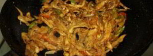 жареные вешенки с луком. Шаг 4