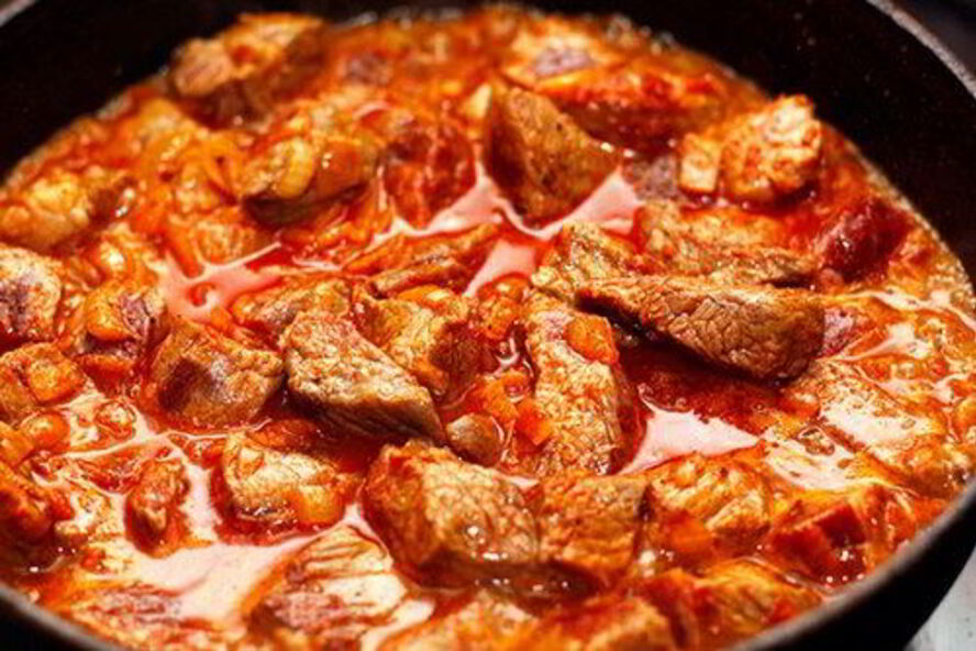 Рецепт гуляш говяжий с овощами в мультиварке