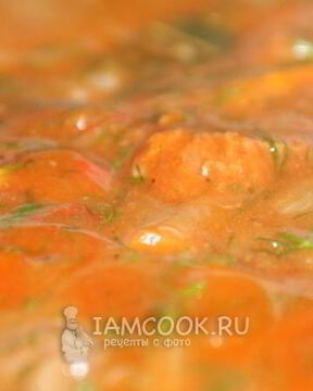 Гуляш из говядины с подливкой