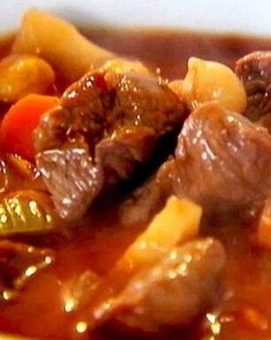 Гуляш из курицы в мультиварке