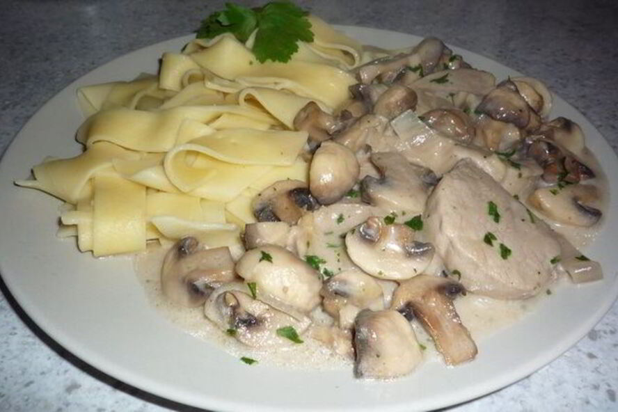 Рецепт гуляш из свинины с шампиньонами