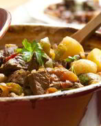 Гуляш в горшочках