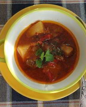 Суп-гуляш остренький