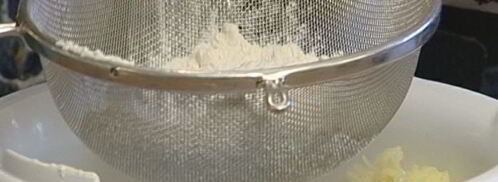 картофельные ньокки с соусом из помидоров и базиликом. Шаг 2